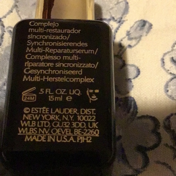 Estée Lauder Advanced Night Repair - Picture 4 of 6